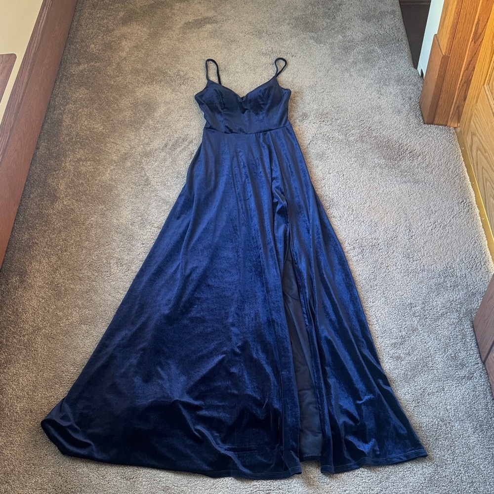 Windsor Navy Velvet Formal Gown Prom Dress Spaghetti Strap SIZE 7/8